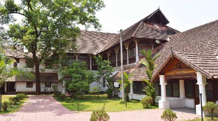 Rangavilasam Palace, Thiruvananthapuram, Kerala - Vushii.com